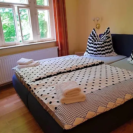 Parkschloesschen In 2* Greiz
