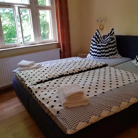Parkschlösschen In Hotel 2*