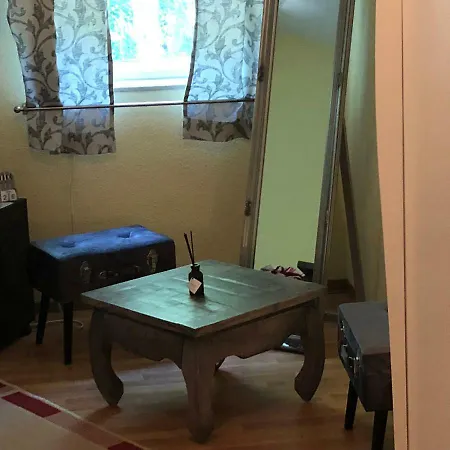 Parkschloesschen In Szálloda 2*